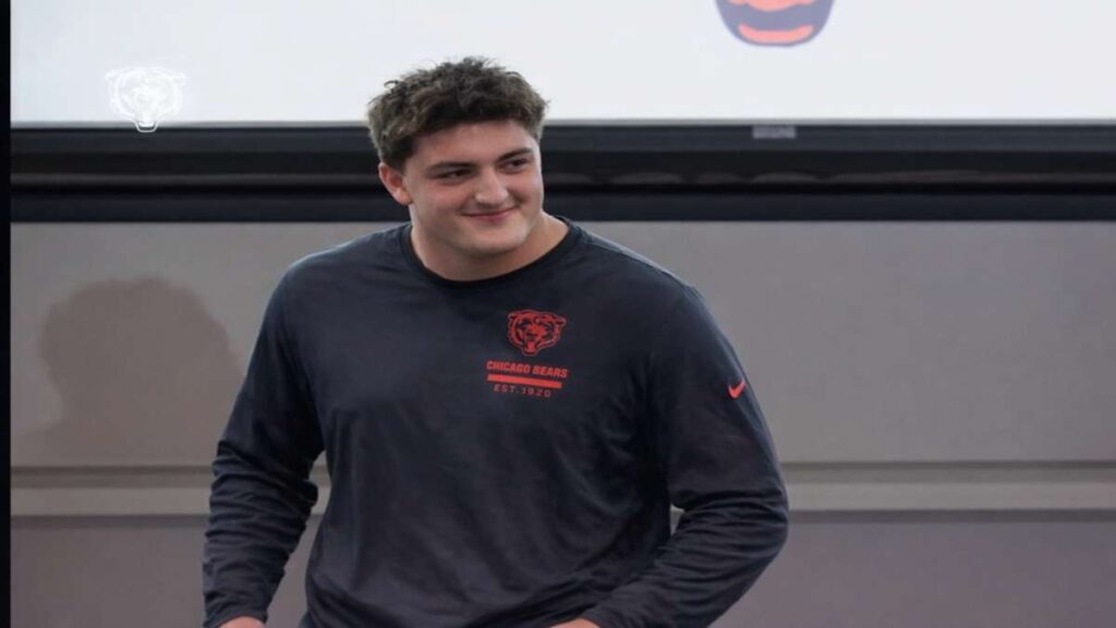 chicago bears team room moment