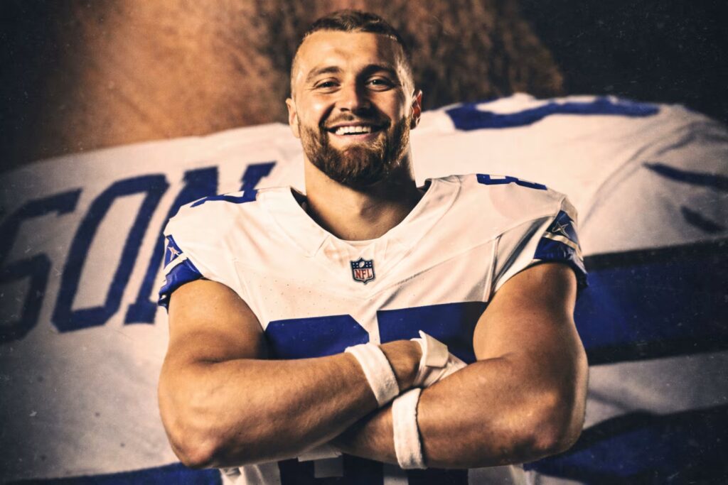 dallas cowboys player portrait in action