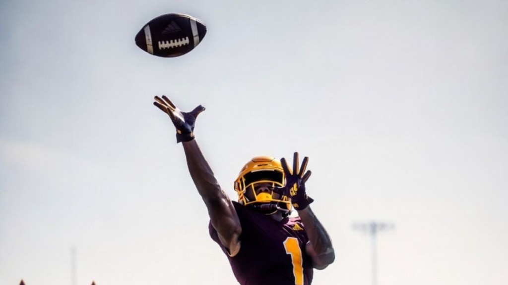 jordyn tyson displayed elite explosiveness during his much anticipated personal workout in front of 20+ nfl teams - Image Credit: NHANFL / AI-Generated